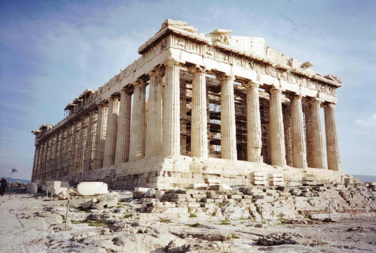 Neoclassical House At Metro Station Attiki 아테네 외부 사진